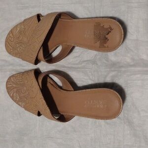 Beige Franco Sarto slides size 10M 2 1/2" heel